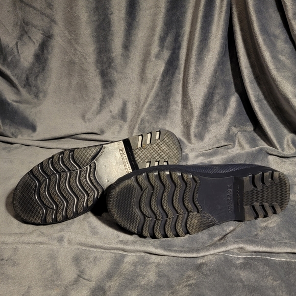 Sperry Low Duck Boots Navy and Green Plaid - Picture 5 of 5